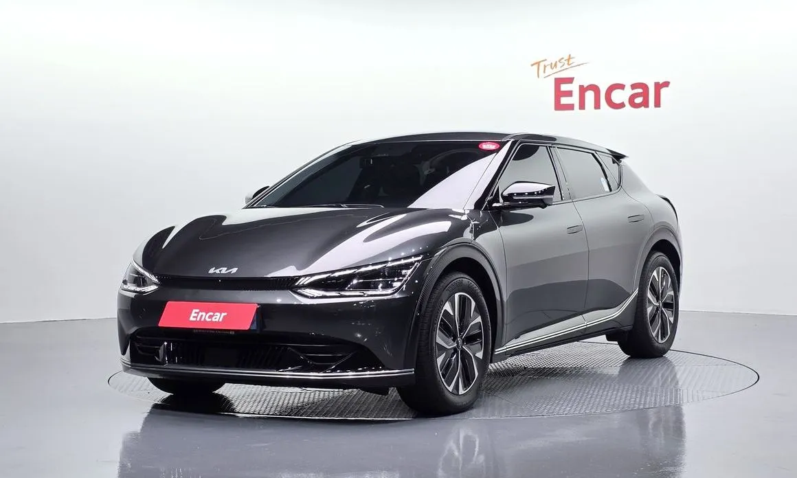Kia EV6 — фото 1