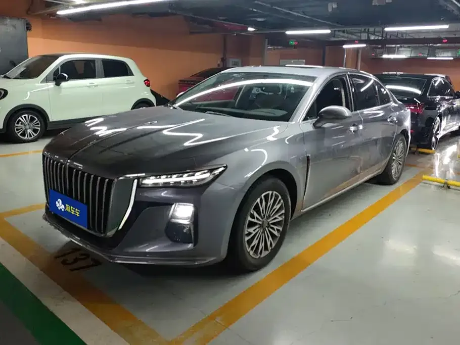 Hongqi H5 — фото 1
