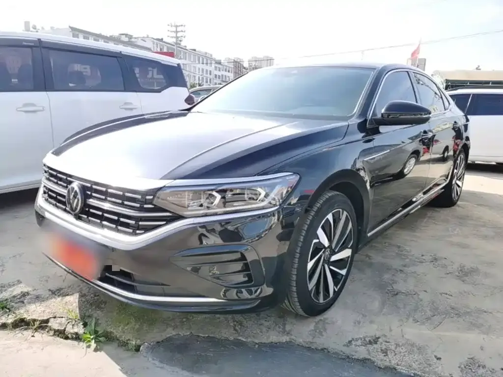 Volkswagen Passat — фото 1