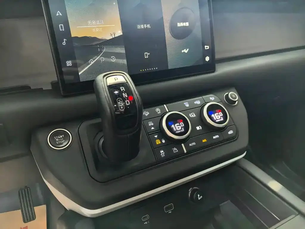 Land Rover Defender — фото 4