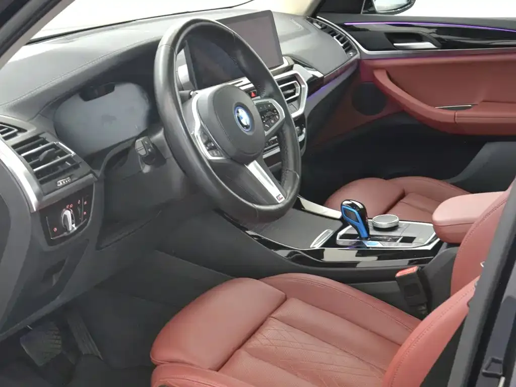 BMW iX3 — фото 2