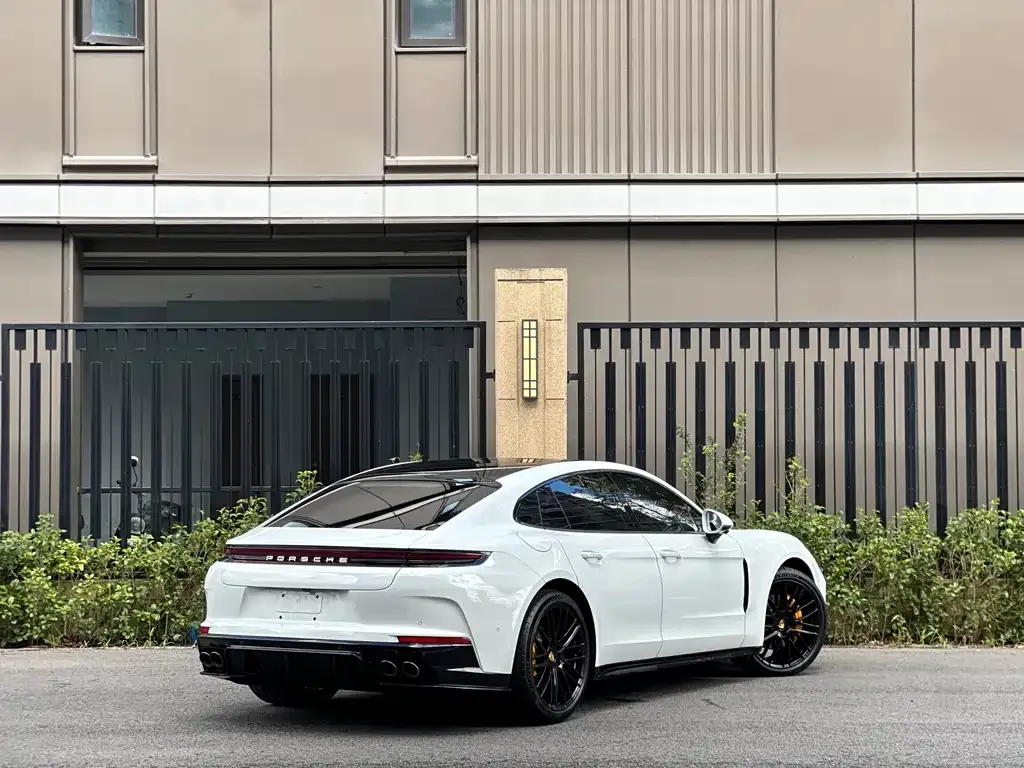 Porsche Panamera — фото 9