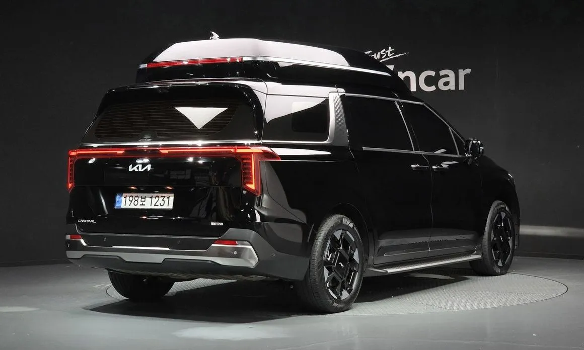 Kia Carnival — фото 2