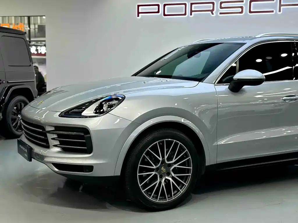 Porsche Cayenne — фото 5