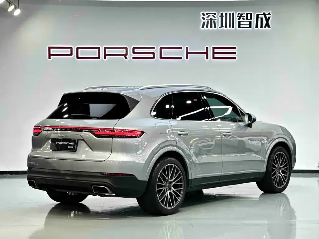 Porsche Cayenne — фото 9