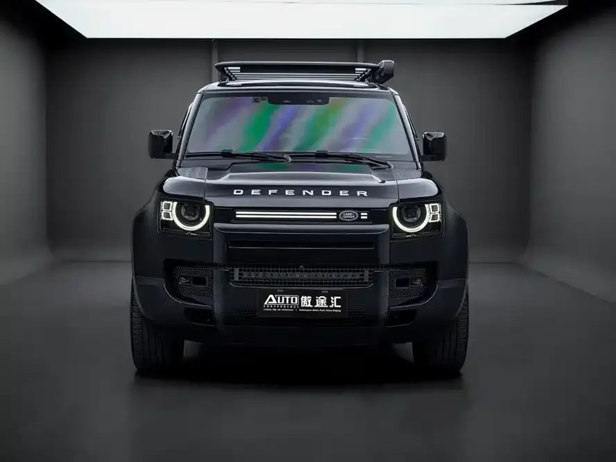 Land Rover Defender — фото 10