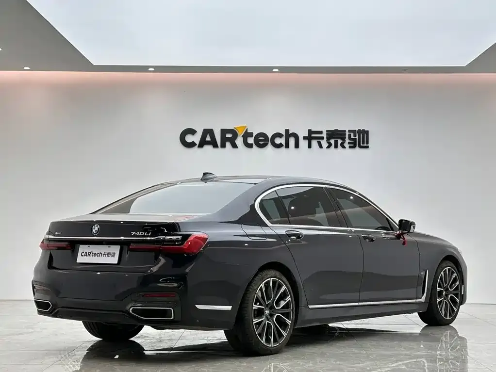BMW 7 Series — фото 2