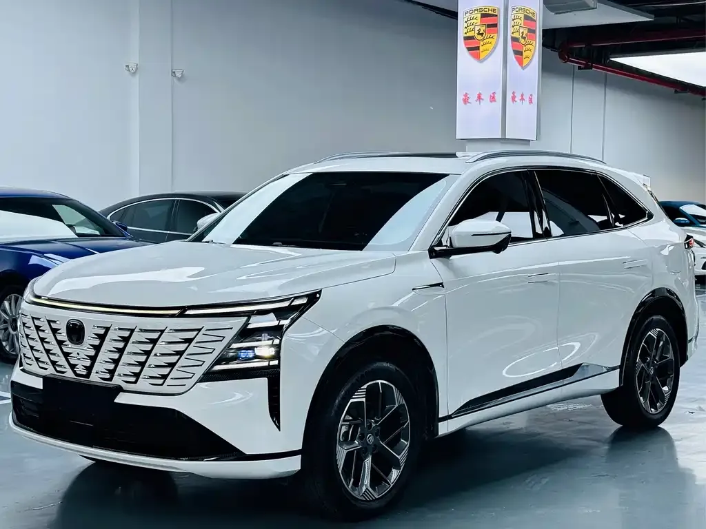 Changan CS75 PLUS — фото 1