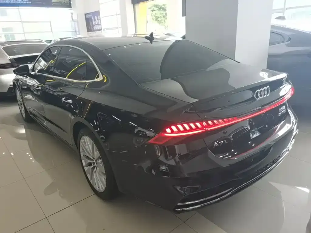 Audi A7L — фото 3