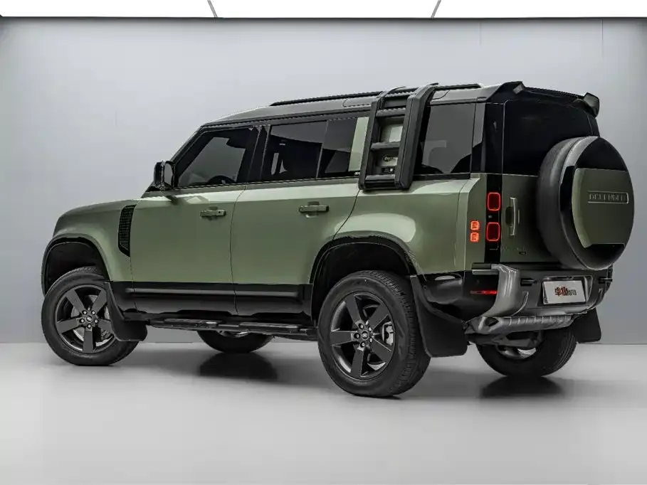 Land Rover Defender — фото 8