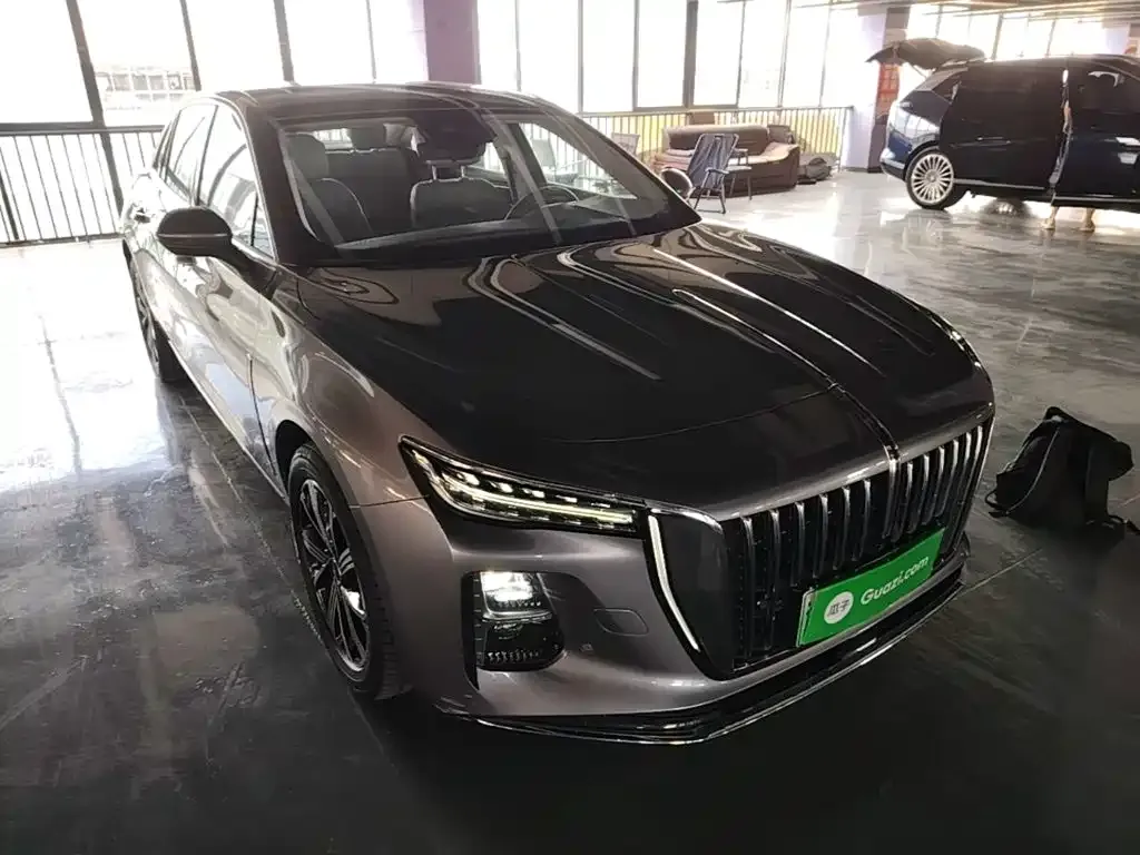 Hongqi H5 PHEV — фото 4