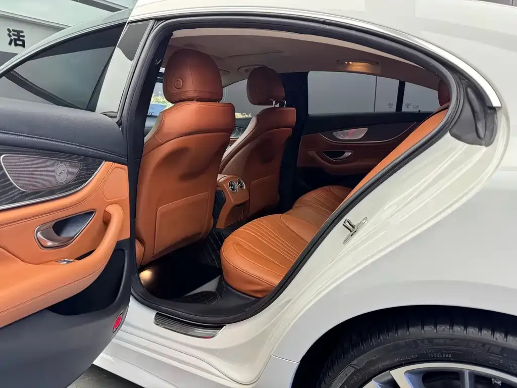 Mercedes-Benz CLS — фото 3