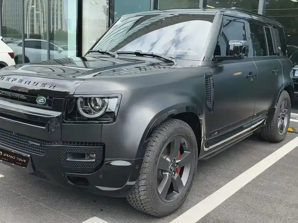 Land Rover Defender — фото 1