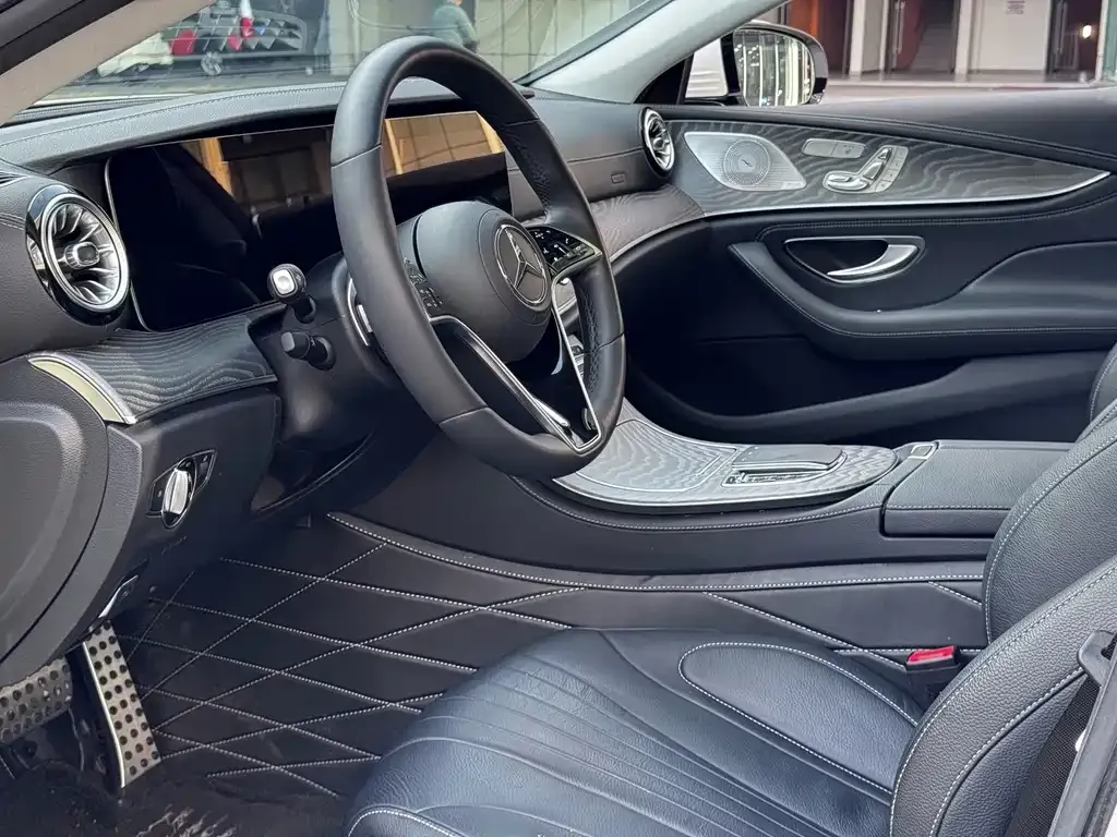 Mercedes-Benz CLS — фото 3
