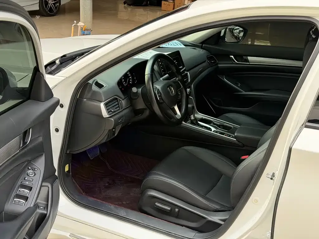 Honda Accord — фото 5