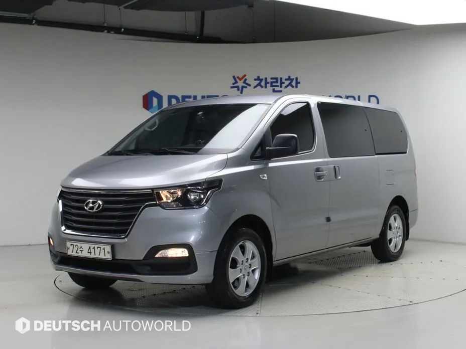Hyundai Starex — фото 1