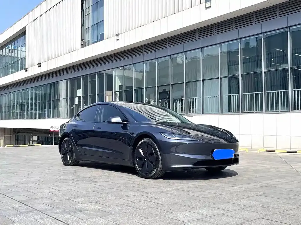 Tesla Model 3 — фото 8
