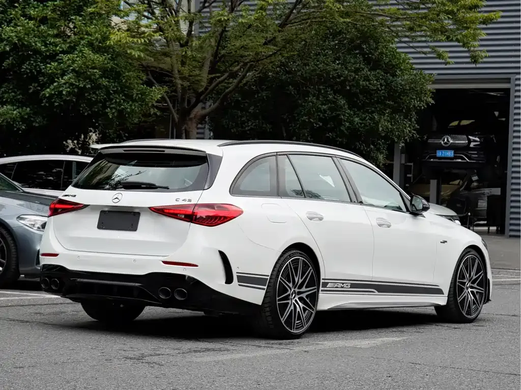 Mercedes-Benz C-Class AMG — фото 6