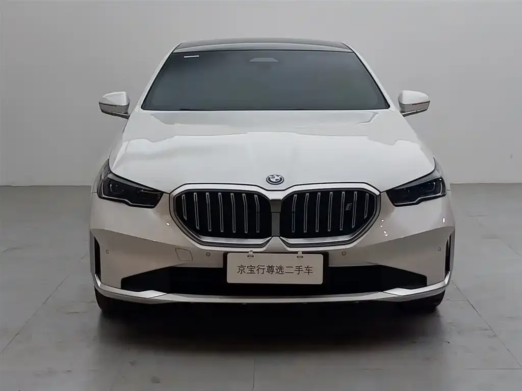 BMW i5 — фото 3