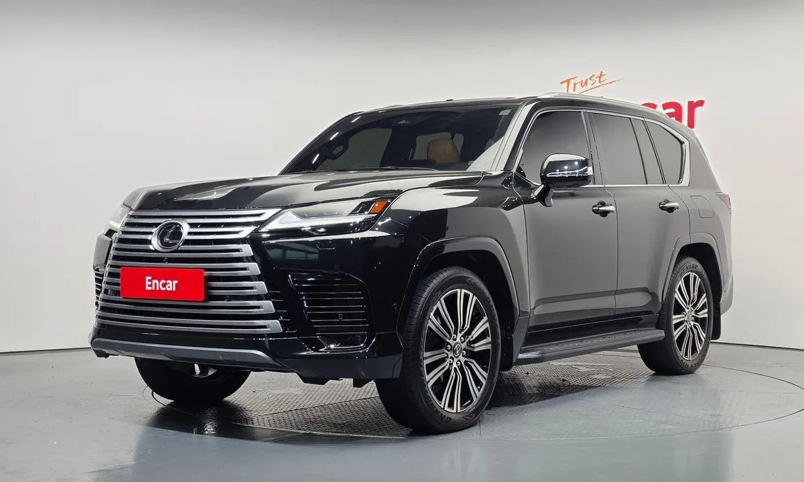 Lexus LX — фото 1