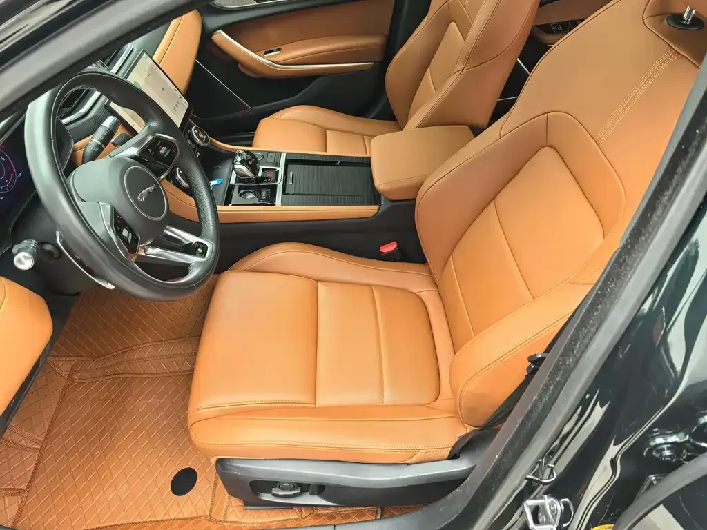 Jaguar XFL — фото 10