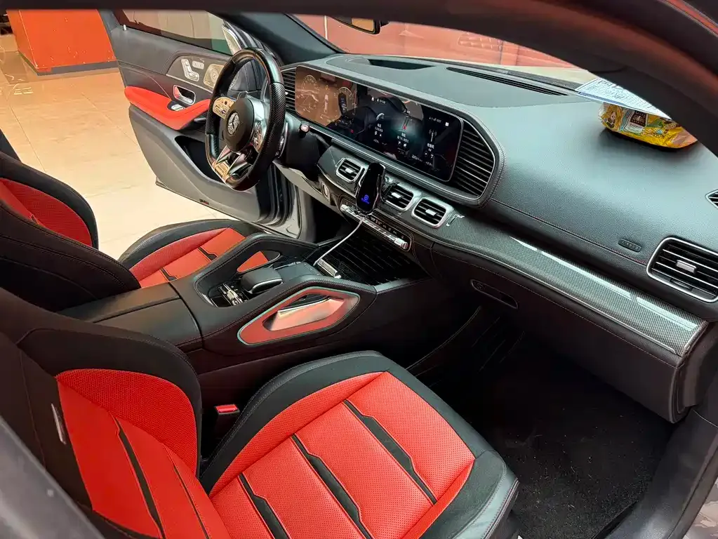 Mercedes-Benz GLE Coupe AMG — фото 10