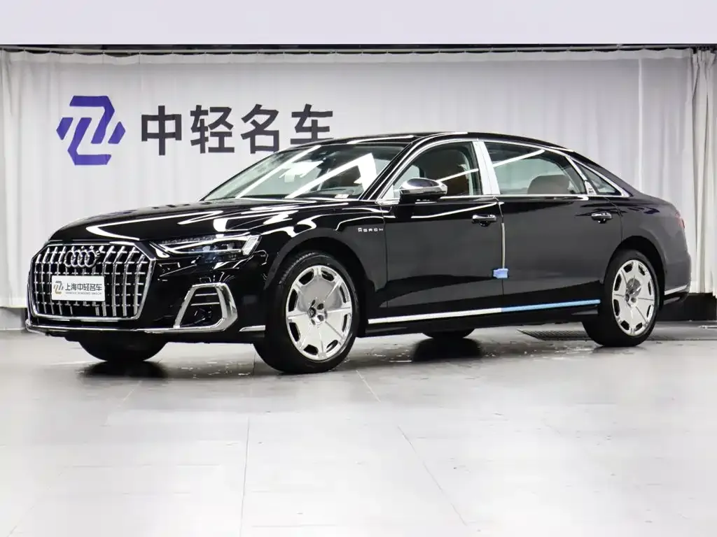 Audi A8 — фото 1