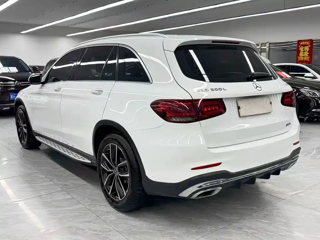 Mercedes-Benz GLC — фото 7