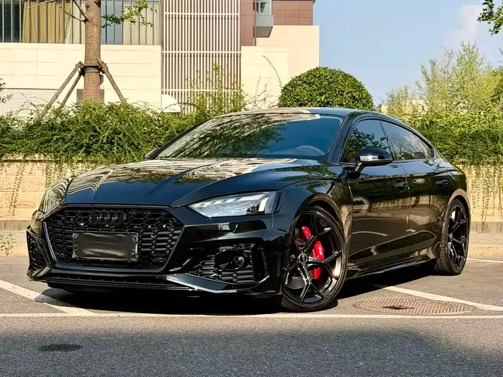 Audi RS 5 — фото 1
