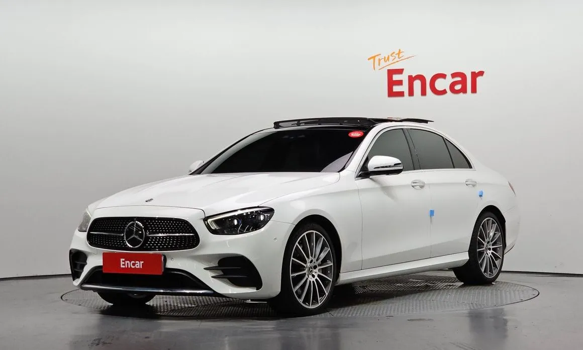 Mercedes-Benz E-Class — фото 1
