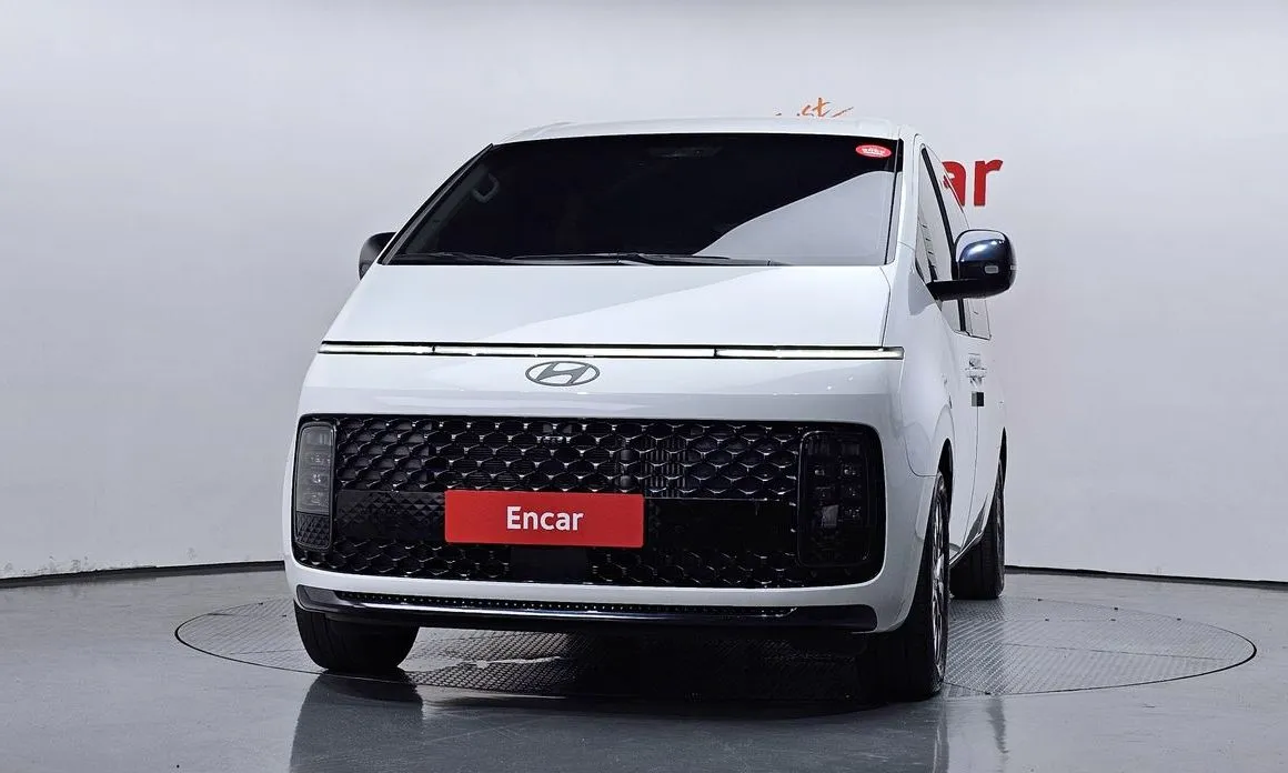 Hyundai Staria — фото 2