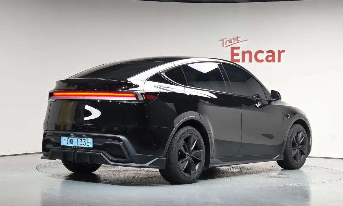 Tesla Model Y — фото 4