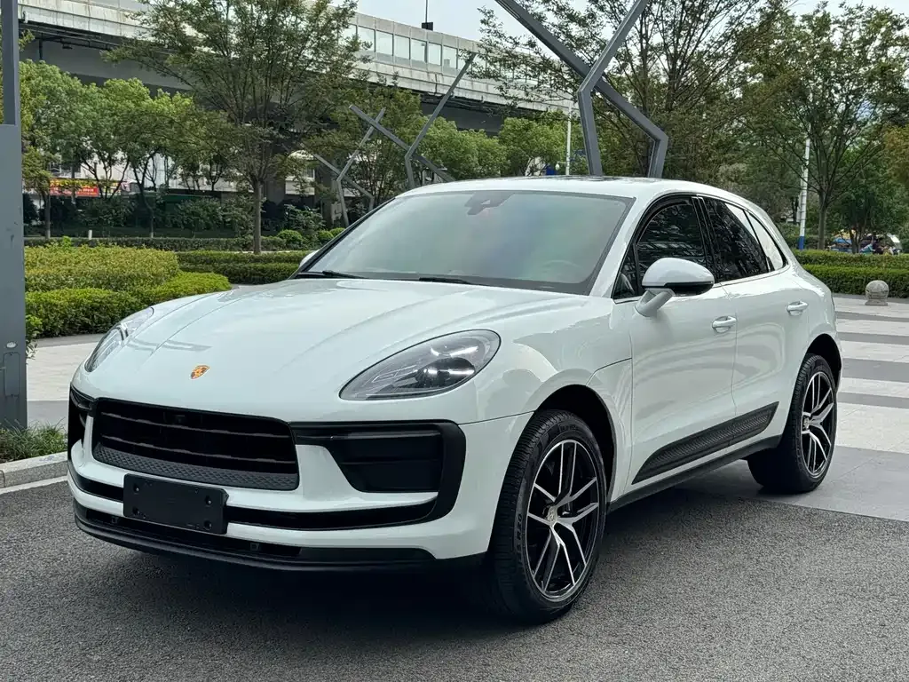 Porsche Macan — фото 1