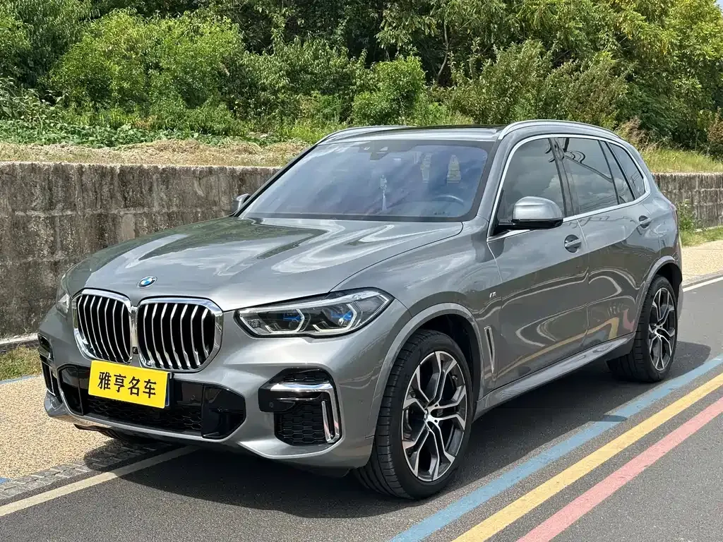 BMW X5 — фото 1