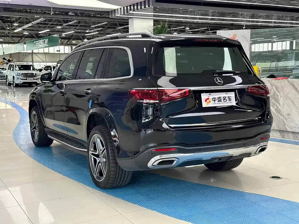 Mercedes-Benz GLS — фото 8