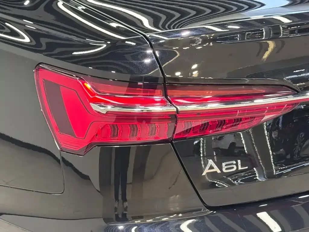 Audi A6L — фото 6