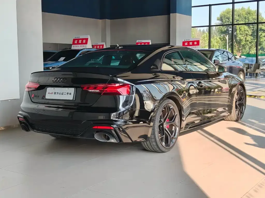 Audi RS 5 — фото 9