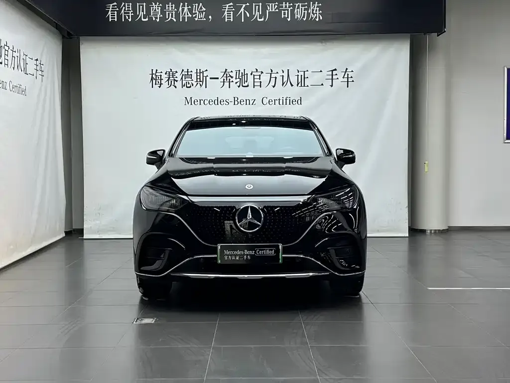 Mercedes-Benz EQE SUV — фото 10