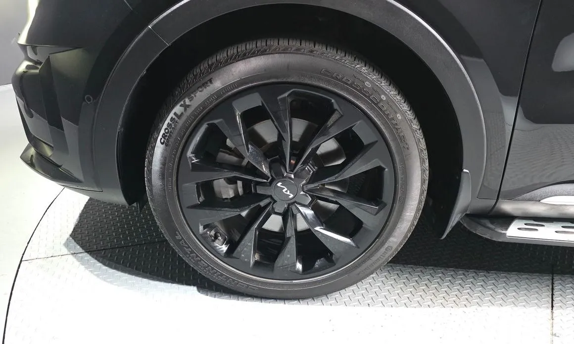 Kia Sorento — фото 9