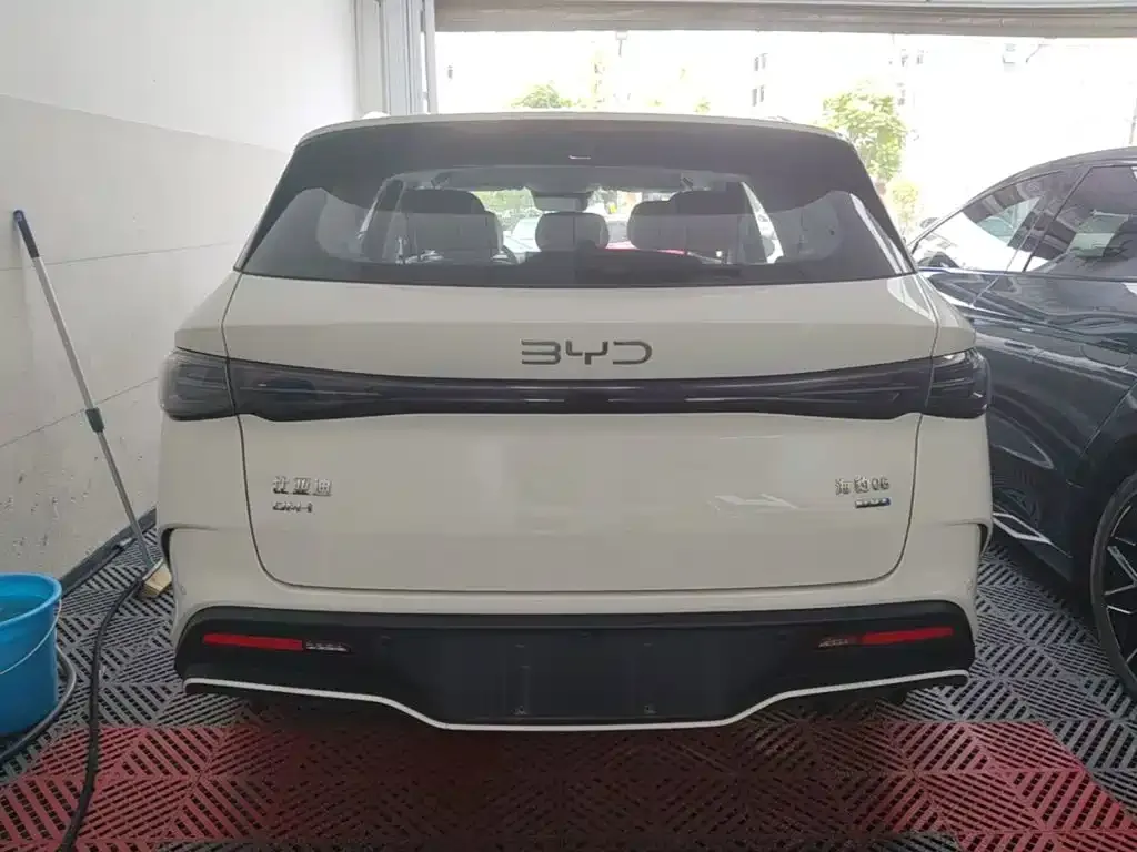 BYD Seal 06 DM-i Touring Edition — фото 3