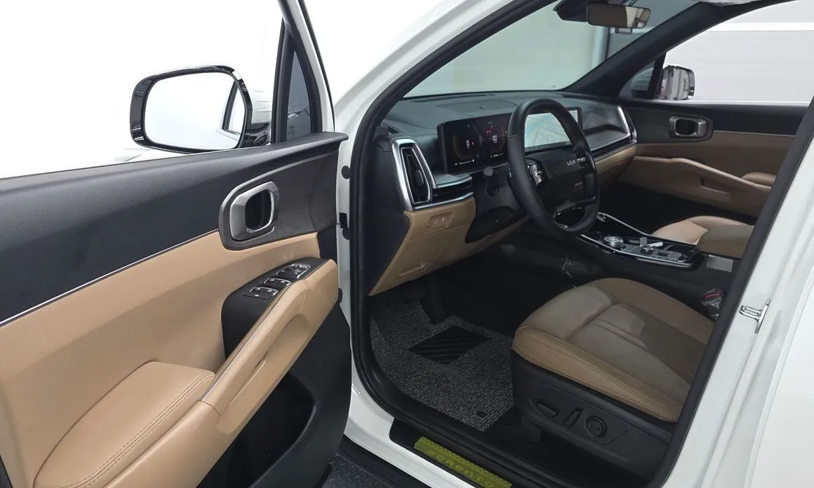 Kia Sorento — фото 6