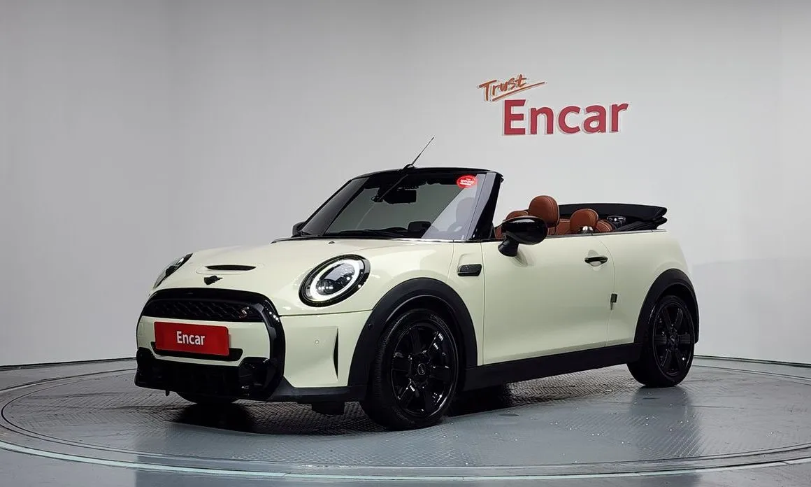 Mini Cooper Convertible — фото 1