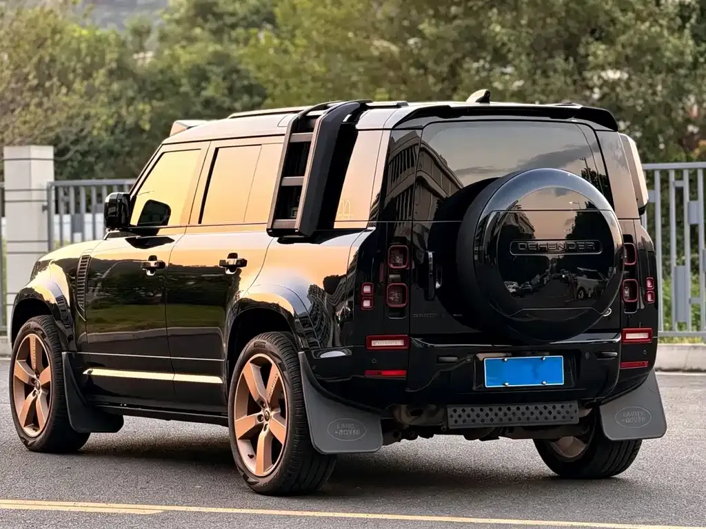 Land Rover Defender — фото 5