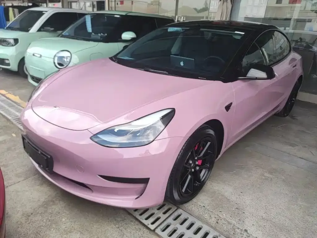 Tesla Model 3 — фото 1