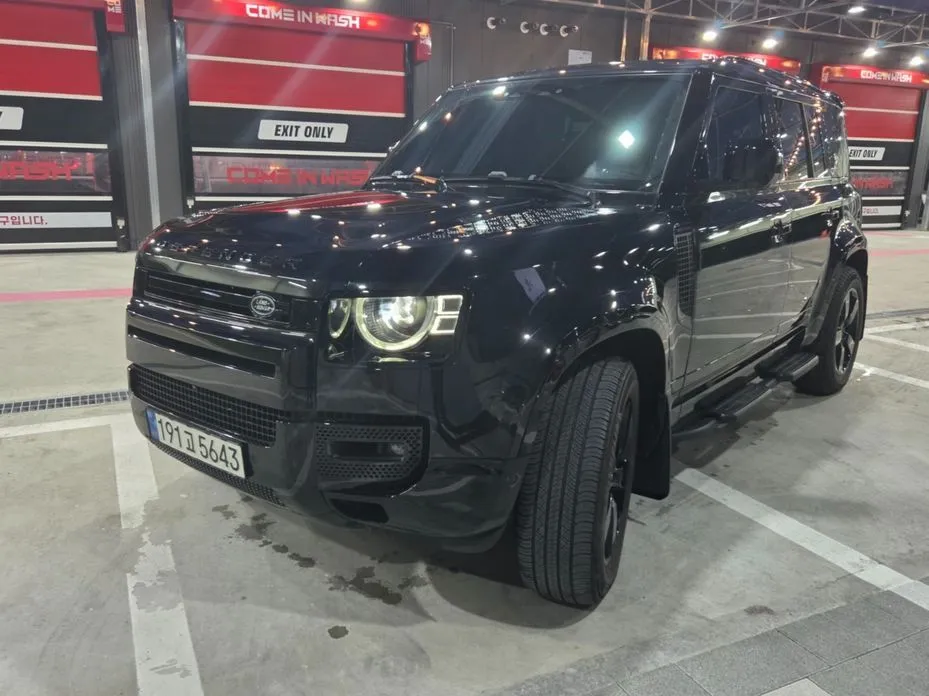 Land Rover Defender — фото 1