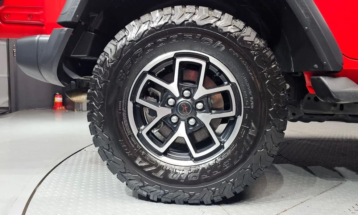 Jeep Wrangler — фото 4