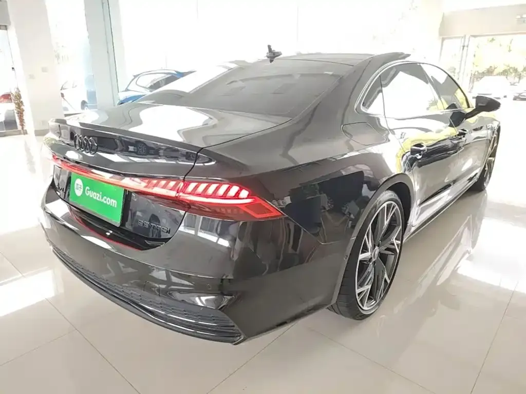 Audi A7L — фото 4