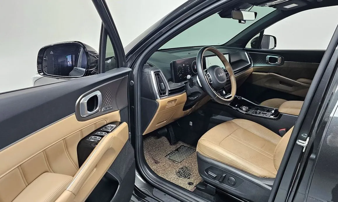 Kia Sorento — фото 8
