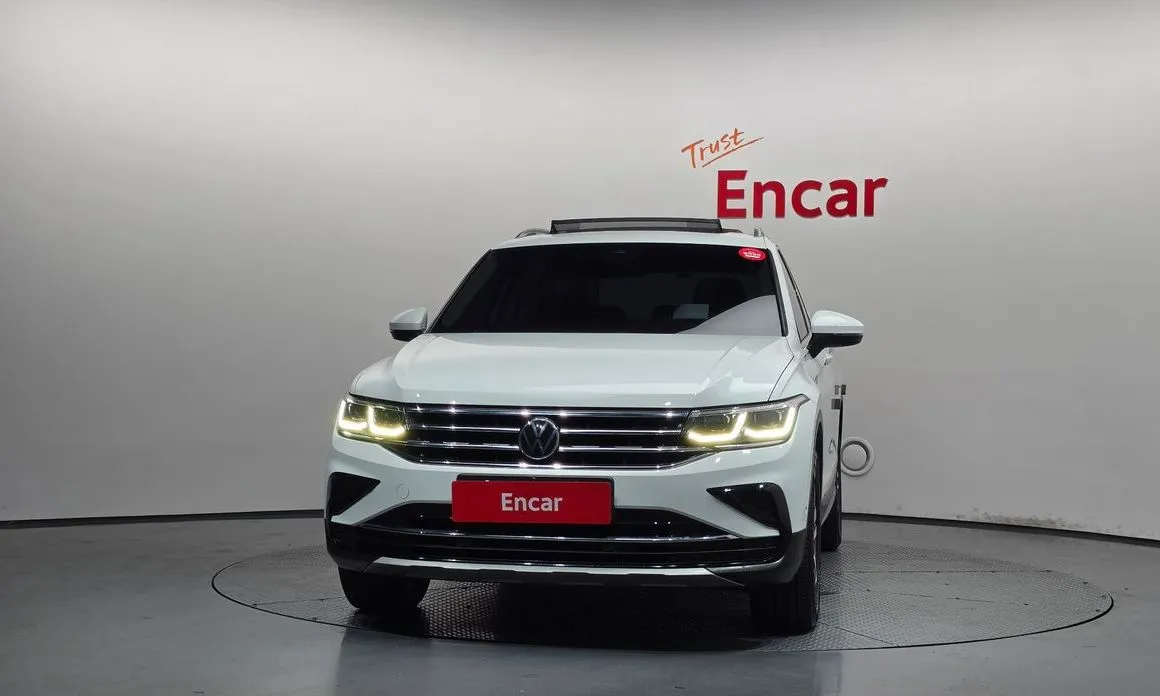 Volkswagen Tiguan — фото 6