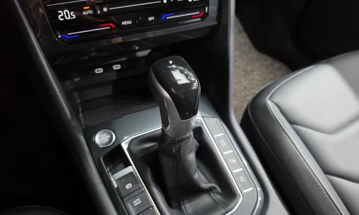 Volkswagen Tiguan — фото 5